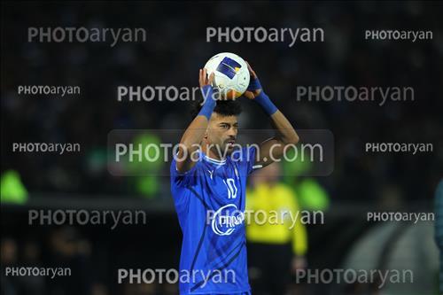 <span style='background: #33747a;box-shadow: 2px 3px 5px black;font-weight: 300;font-size: 10px;border-radius: 2px;margin: 2px;color: #fff;padding: 2px 5px;font - size: 10px;line - height: 22px; '>رامین رضائیان</span> 