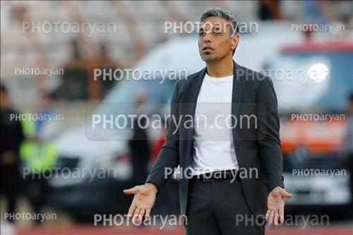 <span style='background: #33747a;box-shadow: 2px 3px 5px black;font-weight: 300;font-size: 10px;border-radius: 2px;margin: 2px;color: #fff;padding: 2px 5px;font - size: 10px;line - height: 22px; '>رسول خطیبی</span> 