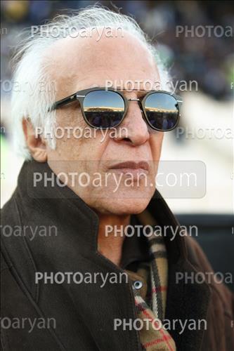 <span style='background: #33747a;font-weight: 300;font-size: 10px;box-shadow: 2px 3px 5px black;border-radius: 2px;margin: 2px;color: #fff;padding: 2px 5px;font - size: 10px;line - height: 22px; '>نصراله عبدالهی</span> 