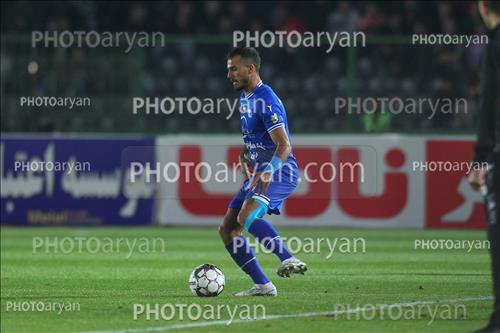 استقلال 0-تراکتور 2    (1403/08/10)