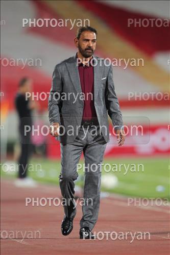 <span style='background: #33747a;box-shadow: 2px 3px 5px black;font-weight: 300;font-size: 10px;border-radius: 2px;margin: 2px;color: #fff;padding: 2px 5px;font - size: 10px;line - height: 22px; '>فیروز کریمی</span> 