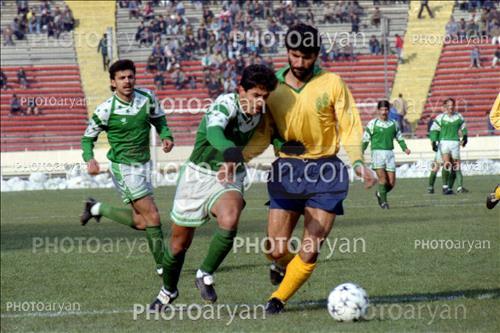 <span style='background: #33747a;box-shadow: 2px 3px 5px black;font-weight: 300;font-size: 10px;border-radius: 2px;margin: 2px;color: #fff;padding: 2px 5px;font - size: 10px;line - height: 22px; '>رضا عابدیان</span> <span style='background: #33747a;box-shadow: 2px 3px 5px black;font-weight: 300;font-size: 10px;border-radius: 2px;margin: 2px;color: #fff;padding: 2px 5px;font - size: 10px;line - height: 22px; '>نادر محمدخانی</span> <span style='background: #33747a;box-shadow: 2px 3px 5px black;font-weight: 300;font-size: 10px;border-radius: 2px;margin: 2px;color: #fff;padding: 2px 5px;font - size: 10px;line - height: 22px; '>محسن گروسی</span> 