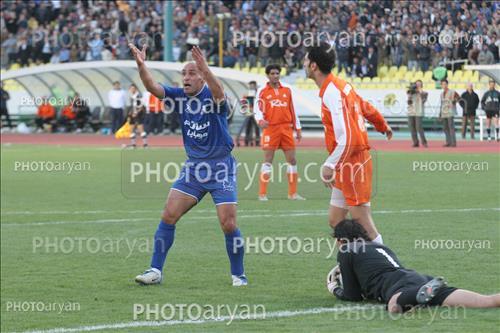 استقلال 0-سایپا 0  (1384/12/13)