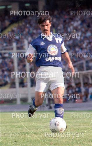 <span style='background: #33747a;box-shadow: 2px 3px 5px black;font-weight: 300;font-size: 10px;border-radius: 2px;margin: 2px;color: #fff;padding: 2px 5px;font - size: 10px;line - height: 22px; '>بهروز پرورش خواه</span> 