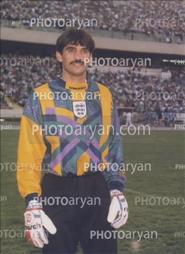 <span style='background: #33747a;font-weight: 300;font-size: 10px;box-shadow: 2px 3px 5px black;border-radius: 2px;margin: 2px;color: #fff;padding: 2px 5px;font - size: 10px;line - height: 22px; '>بهزاد غلامپور</span> 