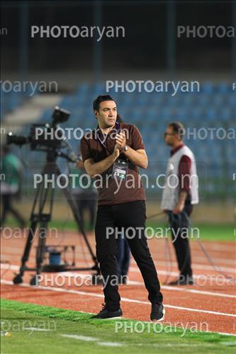 <span style='background: #33747a;box-shadow: 2px 3px 5px black;font-weight: 300;font-size: 10px;border-radius: 2px;margin: 2px;color: #fff;padding: 2px 5px;font - size: 10px;line - height: 22px; '>جواد نکونام</span> 