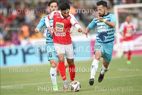 <span style='background: #33747a;box-shadow: 2px 3px 5px black;font-weight: 300;font-size: 10px;border-radius: 2px;margin: 2px;color: #fff;padding: 2px 5px;font - size: 10px;line - height: 22px; '>امیرحسین کریمی</span> <span style='background: #33747a;box-shadow: 2px 3px 5px black;font-weight: 300;font-size: 10px;border-radius: 2px;margin: 2px;color: #fff;padding: 2px 5px;font - size: 10px;line - height: 22px; '>صادق محرمی</span> 