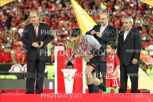 <span style='background: #33747a;box-shadow: 2px 3px 5px black;font-weight: 300;font-size: 10px;border-radius: 2px;margin: 2px;color: #fff;padding: 2px 5px;font - size: 10px;line - height: 22px; '>مهدی تاج</span> <span style='background: #33747a;box-shadow: 2px 3px 5px black;font-weight: 300;font-size: 10px;border-radius: 2px;margin: 2px;color: #fff;padding: 2px 5px;font - size: 10px;line - height: 22px; '>علیرضا بیرانوند</span> <span style='background: #33747a;box-shadow: 2px 3px 5px black;font-weight: 300;font-size: 10px;border-radius: 2px;margin: 2px;color: #fff;padding: 2px 5px;font - size: 10px;line - height: 22px; '>طاها بیرانوند</span> 