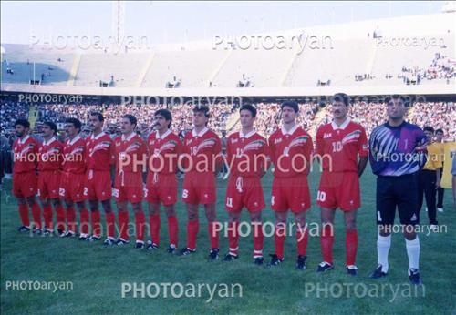 <span style='background: #33747a;font-weight: 300;font-size: 10px;box-shadow: 2px 3px 5px black;border-radius: 2px;margin: 2px;color: #fff;padding: 2px 5px;font - size: 10px;line - height: 22px; '>احمدرضا عابدزاده Ahmad Reza Abedzadeh</span> 