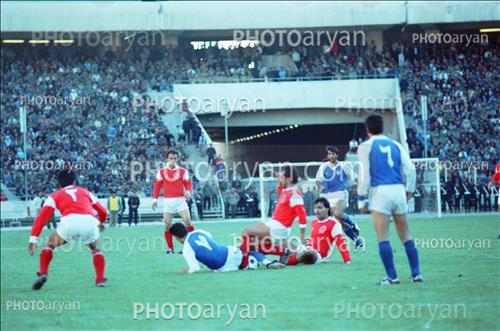 <span style='background: #33747a;box-shadow: 2px 3px 5px black;font-weight: 300;font-size: 10px;border-radius: 2px;margin: 2px;color: #fff;padding: 2px 5px;font - size: 10px;line - height: 22px; '>مصطفی اردستانی</span> <span style='background: #33747a;box-shadow: 2px 3px 5px black;font-weight: 300;font-size: 10px;border-radius: 2px;margin: 2px;color: #fff;padding: 2px 5px;font - size: 10px;line - height: 22px; '>کریم باوی</span> <span style='background: #33747a;box-shadow: 2px 3px 5px black;font-weight: 300;font-size: 10px;border-radius: 2px;margin: 2px;color: #fff;padding: 2px 5px;font - size: 10px;line - height: 22px; '>دربی</span> 