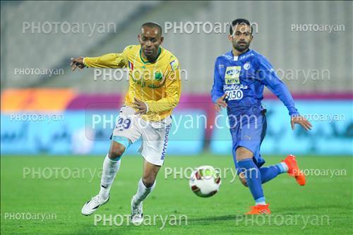 <span style='background: #33747a;box-shadow: 2px 3px 5px black;font-weight: 300;font-size: 10px;border-radius: 2px;margin: 2px;color: #fff;padding: 2px 5px;font - size: 10px;line - height: 22px; '>لوسیانو پریرا</span> <span style='background: #33747a;box-shadow: 2px 3px 5px black;font-weight: 300;font-size: 10px;border-radius: 2px;margin: 2px;color: #fff;padding: 2px 5px;font - size: 10px;line - height: 22px; '>امید ابراهیمی</span> 