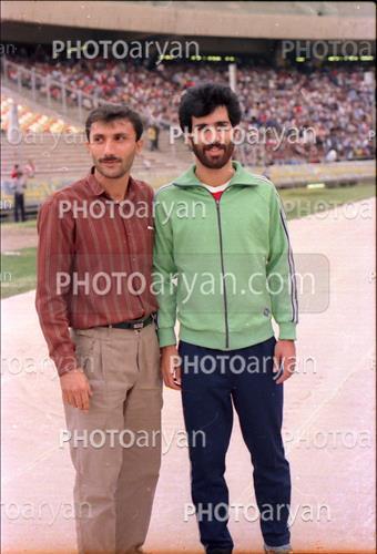 <span style='background: #33747a;box-shadow: 2px 3px 5px black;font-weight: 300;font-size: 10px;border-radius: 2px;margin: 2px;color: #fff;padding: 2px 5px;font - size: 10px;line - height: 22px; '>حمید درخشان</span> <span style='background: #33747a;box-shadow: 2px 3px 5px black;font-weight: 300;font-size: 10px;border-radius: 2px;margin: 2px;color: #fff;padding: 2px 5px;font - size: 10px;line - height: 22px; '>شاهرخ بیانی</span> 