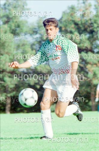 <span style='background: #33747a;box-shadow: 2px 3px 5px black;font-weight: 300;font-size: 10px;border-radius: 2px;margin: 2px;color: #fff;padding: 2px 5px;font - size: 10px;line - height: 22px; '>داریوش یزدانی</span> 