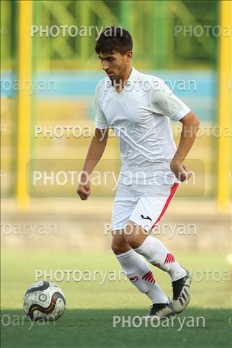 <span style='background: #33747a;font-weight: 300;font-size: 10px;box-shadow: 2px 3px 5px black;border-radius: 2px;margin: 2px;color: #fff;padding: 2px 5px;font - size: 10px;line - height: 22px; '>مهدی فلاح</span> 