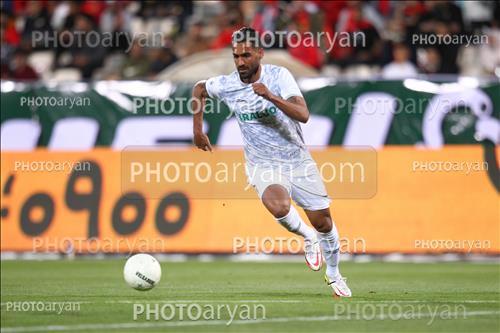 <span style='background: #33747a;box-shadow: 2px 3px 5px black;font-weight: 300;font-size: 10px;border-radius: 2px;margin: 2px;color: #fff;padding: 2px 5px;font - size: 10px;line - height: 22px; '>وحید محمدزاده</span> 