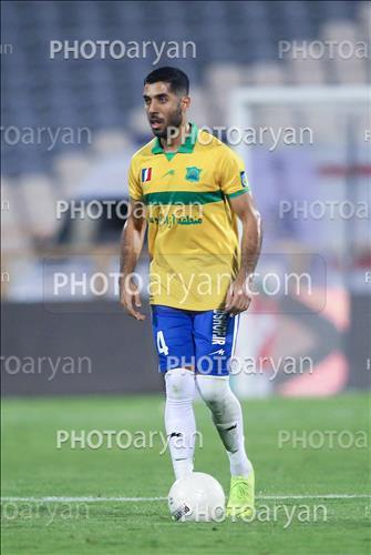 <span style='background: #33747a;box-shadow: 2px 3px 5px black;font-weight: 300;font-size: 10px;border-radius: 2px;margin: 2px;color: #fff;padding: 2px 5px;font - size: 10px;line - height: 22px; '>عقیل شویعی کعبی</span> 