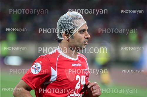 <span style='background: #33747a;box-shadow: 2px 3px 5px black;font-weight: 300;font-size: 10px;border-radius: 2px;margin: 2px;color: #fff;padding: 2px 5px;font - size: 10px;line - height: 22px; '>هادی نوروزی</span> 