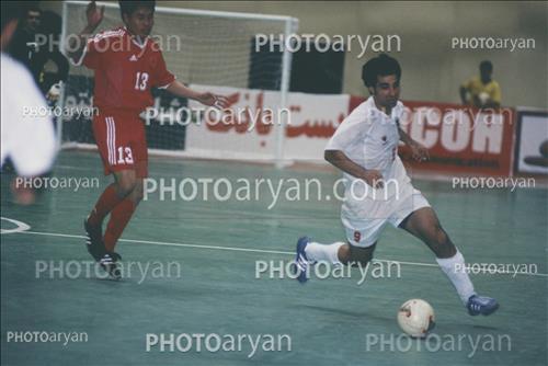 <span style='background: #33747a;font-weight: 300;font-size: 10px;box-shadow: 2px 3px 5px black;border-radius: 2px;margin: 2px;color: #fff;padding: 2px 5px;font - size: 10px;line - height: 22px; '>وحید شمسایی</span> 