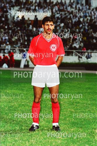 <span style='background: #33747a;font-weight: 300;font-size: 10px;box-shadow: 2px 3px 5px black;border-radius: 2px;margin: 2px;color: #fff;padding: 2px 5px;font - size: 10px;line - height: 22px; '>فریبرز مرادی</span> 