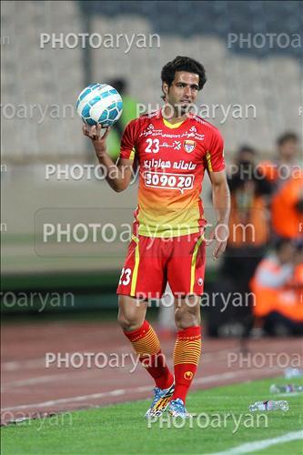 <span style='background: #33747a;box-shadow: 2px 3px 5px black;font-weight: 300;font-size: 10px;border-radius: 2px;margin: 2px;color: #fff;padding: 2px 5px;font - size: 10px;line - height: 22px; '>سروش سعیدی</span> 