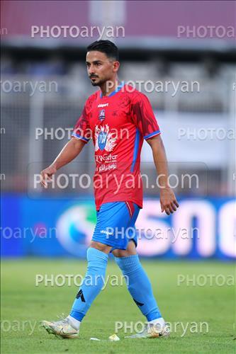 <span style='background: #33747a;box-shadow: 2px 3px 5px black;font-weight: 300;font-size: 10px;border-radius: 2px;margin: 2px;color: #fff;padding: 2px 5px;font - size: 10px;line - height: 22px; '>حسین زامهران</span> 