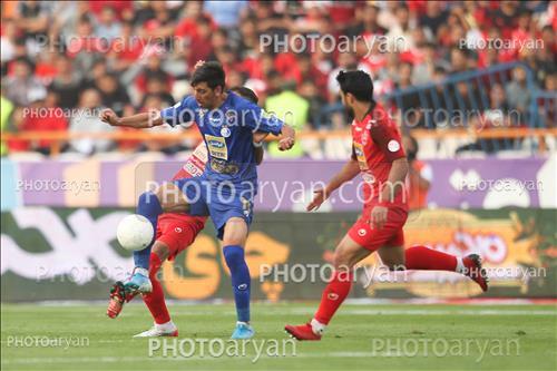 <span style='background: #33747a;box-shadow: 2px 3px 5px black;font-weight: 300;font-size: 10px;border-radius: 2px;margin: 2px;color: #fff;padding: 2px 5px;font - size: 10px;line - height: 22px; '>مرتضی تبریزی</span> 