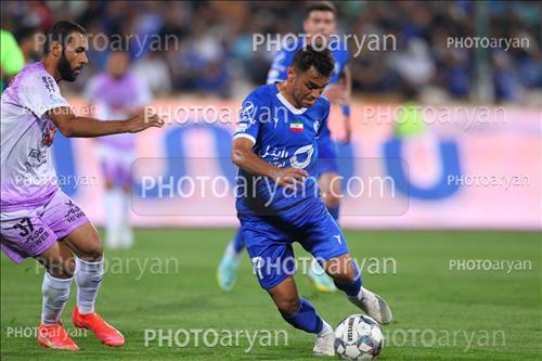 استقلال 3-هوادار 2  (1402/07/28)