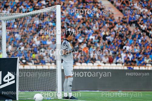 <span style='background: #33747a;font-weight: 300;font-size: 10px;box-shadow: 2px 3px 5px black;border-radius: 2px;margin: 2px;color: #fff;padding: 2px 5px;font - size: 10px;line - height: 22px; '>آرمان شهداد نژاد</span> 