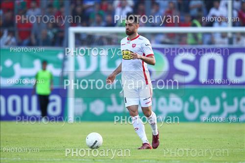 <span style='background: #33747a;box-shadow: 2px 3px 5px black;font-weight: 300;font-size: 10px;border-radius: 2px;margin: 2px;color: #fff;padding: 2px 5px;font - size: 10px;line - height: 22px; '>مرتضی پور علی گنجی</span> 