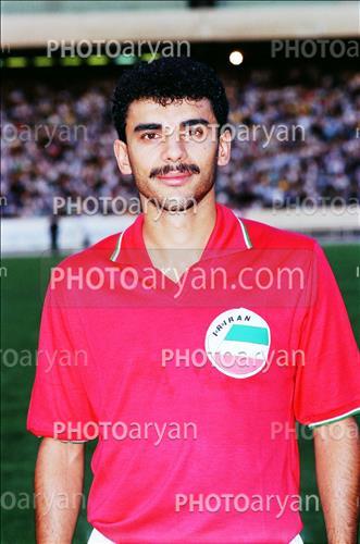 <span style='background: #33747a;font-weight: 300;font-size: 10px;box-shadow: 2px 3px 5px black;border-radius: 2px;margin: 2px;color: #fff;padding: 2px 5px;font - size: 10px;line - height: 22px; '>رضا عابدیان</span> 