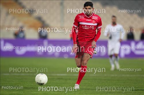 <span style='background: #33747a;font-weight: 300;font-size: 10px;box-shadow: 2px 3px 5px black;border-radius: 2px;margin: 2px;color: #fff;padding: 2px 5px;font - size: 10px;line - height: 22px; '>مهدی ترابی</span> 