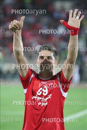 <span style='background: #33747a;box-shadow: 2px 3px 5px black;font-weight: 300;font-size: 10px;border-radius: 2px;margin: 2px;color: #fff;padding: 2px 5px;font - size: 10px;line - height: 22px; '>بابک حاتمی</span> 