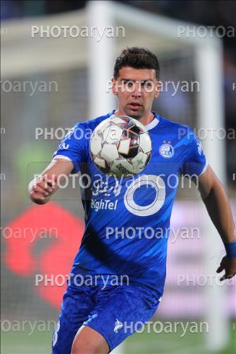 استقلال 3-هوادار 2  (1402/07/28)