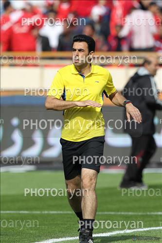 <span style='background: #33747a;font-weight: 300;font-size: 10px;box-shadow: 2px 3px 5px black;border-radius: 2px;margin: 2px;color: #fff;padding: 2px 5px;font - size: 10px;line - height: 22px; '>محسن ترکی</span> 