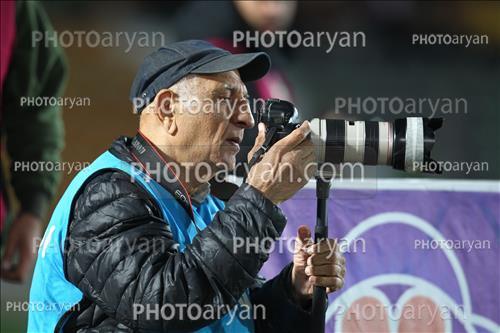 استقلال 0-تراکتور 2    (1403/08/10)