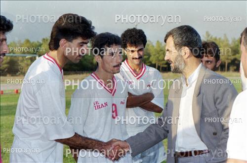 <span style='background: #33747a;box-shadow: 2px 3px 5px black;font-weight: 300;font-size: 10px;border-radius: 2px;margin: 2px;color: #fff;padding: 2px 5px;font - size: 10px;line - height: 22px; '>ابراهیم تهامی</span> <span style='background: #33747a;box-shadow: 2px 3px 5px black;font-weight: 300;font-size: 10px;border-radius: 2px;margin: 2px;color: #fff;padding: 2px 5px;font - size: 10px;line - height: 22px; '>حسن شیر محمدی</span> <span style='background: #33747a;box-shadow: 2px 3px 5px black;font-weight: 300;font-size: 10px;border-radius: 2px;margin: 2px;color: #fff;padding: 2px 5px;font - size: 10px;line - height: 22px; '>سیروس قایقران</span> 