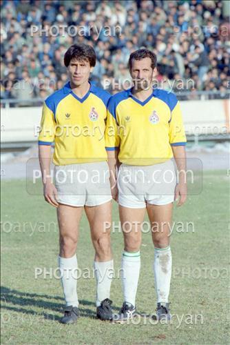 <span style='background: #33747a;box-shadow: 2px 3px 5px black;font-weight: 300;font-size: 10px;border-radius: 2px;margin: 2px;color: #fff;padding: 2px 5px;font - size: 10px;line - height: 22px; '>سید مهدی ابطحی</span> <span style='background: #33747a;box-shadow: 2px 3px 5px black;font-weight: 300;font-size: 10px;border-radius: 2px;margin: 2px;color: #fff;padding: 2px 5px;font - size: 10px;line - height: 22px; '>وحید امیری</span> 