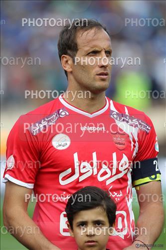 <span style='background: #33747a;box-shadow: 2px 3px 5px black;font-weight: 300;font-size: 10px;border-radius: 2px;margin: 2px;color: #fff;padding: 2px 5px;font - size: 10px;line - height: 22px; '>هانی نوروزی</span> <span style='background: #33747a;box-shadow: 2px 3px 5px black;font-weight: 300;font-size: 10px;border-radius: 2px;margin: 2px;color: #fff;padding: 2px 5px;font - size: 10px;line - height: 22px; '>محسن بنگر</span> 