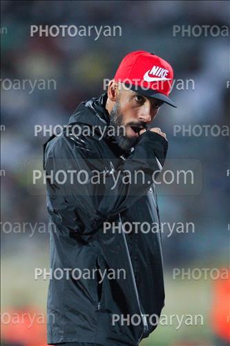 <span style='background: #33747a;font-weight: 300;font-size: 10px;box-shadow: 2px 3px 5px black;border-radius: 2px;margin: 2px;color: #fff;padding: 2px 5px;font - size: 10px;line - height: 22px; '>اشکان دژاگه</span> 