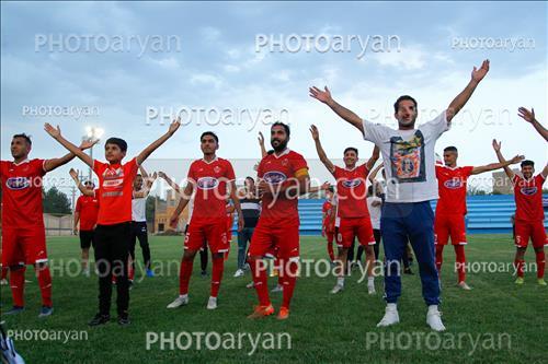 <span style='background: #33747a;font-weight: 300;font-size: 10px;box-shadow: 2px 3px 5px black;border-radius: 2px;margin: 2px;color: #fff;padding: 2px 5px;font - size: 10px;line - height: 22px; '>رامین عباسی</span> <span style='background: #33747a;font-weight: 300;font-size: 10px;box-shadow: 2px 3px 5px black;border-radius: 2px;margin: 2px;color: #fff;padding: 2px 5px;font - size: 10px;line - height: 22px; '>مهدی اسلامی</span> 