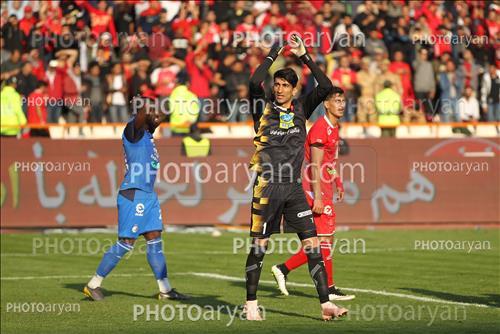 <span style='background: #33747a;box-shadow: 2px 3px 5px black;font-weight: 300;font-size: 10px;border-radius: 2px;margin: 2px;color: #fff;padding: 2px 5px;font - size: 10px;line - height: 22px; '>اسماعیل گنسالوس(ایسما)Esmaël Gonçalves</span> <span style='background: #33747a;box-shadow: 2px 3px 5px black;font-weight: 300;font-size: 10px;border-radius: 2px;margin: 2px;color: #fff;padding: 2px 5px;font - size: 10px;line - height: 22px; '>علیرضا بیرانوند</span> <span style='background: #33747a;box-shadow: 2px 3px 5px black;font-weight: 300;font-size: 10px;border-radius: 2px;margin: 2px;color: #fff;padding: 2px 5px;font - size: 10px;line - height: 22px; '>محمد نادری</span> 