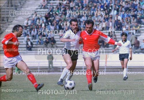 <span style='background: #33747a;box-shadow: 2px 3px 5px black;font-weight: 300;font-size: 10px;border-radius: 2px;margin: 2px;color: #fff;padding: 2px 5px;font - size: 10px;line - height: 22px; '>عباس کارگر</span> <span style='background: #33747a;box-shadow: 2px 3px 5px black;font-weight: 300;font-size: 10px;border-radius: 2px;margin: 2px;color: #fff;padding: 2px 5px;font - size: 10px;line - height: 22px; '>ضیاء عربشاهی</span> 