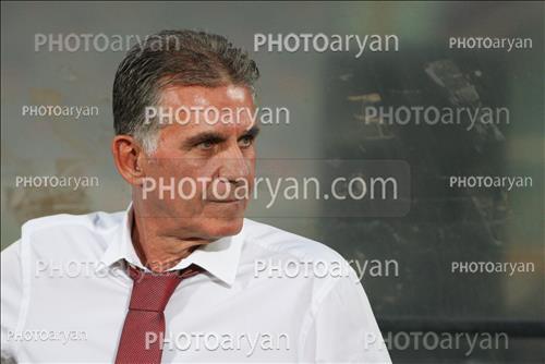 <span style='background: #33747a;font-weight: 300;font-size: 10px;box-shadow: 2px 3px 5px black;border-radius: 2px;margin: 2px;color: #fff;padding: 2px 5px;font - size: 10px;line - height: 22px; '>کارلوس کی روش</span> 