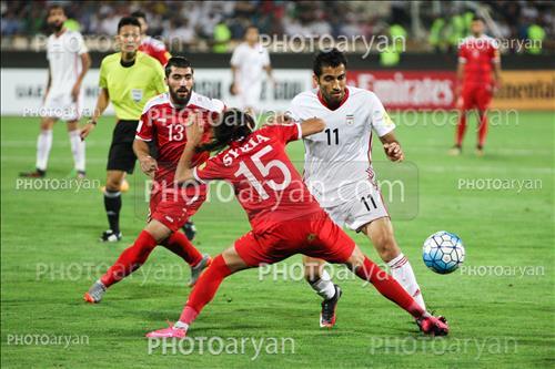 <span style='background: #33747a;font-weight: 300;font-size: 10px;box-shadow: 2px 3px 5px black;border-radius: 2px;margin: 2px;color: #fff;padding: 2px 5px;font - size: 10px;line - height: 22px; '>وحید امیری</span> 