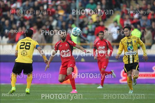 <span style='background: #33747a;font-weight: 300;font-size: 10px;box-shadow: 2px 3px 5px black;border-radius: 2px;margin: 2px;color: #fff;padding: 2px 5px;font - size: 10px;line - height: 22px; '>رامین رضائیان</span> 