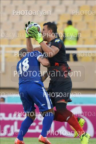 <span style='background: #33747a;box-shadow: 2px 3px 5px black;font-weight: 300;font-size: 10px;border-radius: 2px;margin: 2px;color: #fff;padding: 2px 5px;font - size: 10px;line - height: 22px; '>کلودیو ماربنی جونیور</span> <span style='background: #33747a;box-shadow: 2px 3px 5px black;font-weight: 300;font-size: 10px;border-radius: 2px;margin: 2px;color: #fff;padding: 2px 5px;font - size: 10px;line - height: 22px; '>حامد لک</span> 