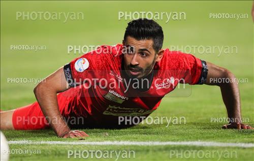 <span style='background: #33747a;font-weight: 300;font-size: 10px;box-shadow: 2px 3px 5px black;border-radius: 2px;margin: 2px;color: #fff;padding: 2px 5px;font - size: 10px;line - height: 22px; '>احسان پهلوان</span> 