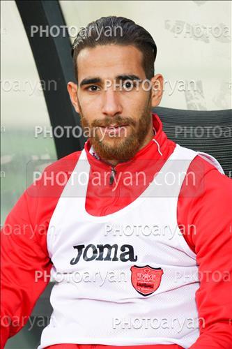 <span style='background: #33747a;font-weight: 300;font-size: 10px;box-shadow: 2px 3px 5px black;border-radius: 2px;margin: 2px;color: #fff;padding: 2px 5px;font - size: 10px;line - height: 22px; '>رضا کرملا چعب</span> 