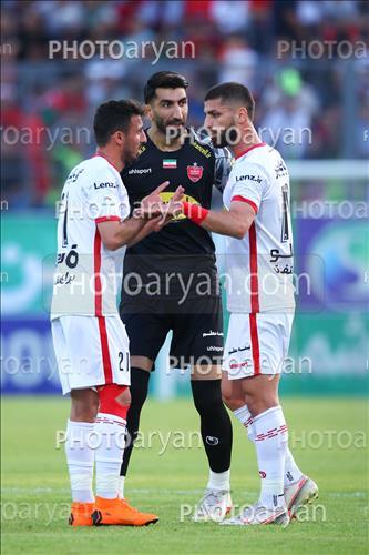 <span style='background: #33747a;box-shadow: 2px 3px 5px black;font-weight: 300;font-size: 10px;border-radius: 2px;margin: 2px;color: #fff;padding: 2px 5px;font - size: 10px;line - height: 22px; '>سعید صادقی</span> <span style='background: #33747a;box-shadow: 2px 3px 5px black;font-weight: 300;font-size: 10px;border-radius: 2px;margin: 2px;color: #fff;padding: 2px 5px;font - size: 10px;line - height: 22px; '>علیرضا بیرانوند</span> <span style='background: #33747a;box-shadow: 2px 3px 5px black;font-weight: 300;font-size: 10px;border-radius: 2px;margin: 2px;color: #fff;padding: 2px 5px;font - size: 10px;line - height: 22px; '>ميلاد سرلک چيوا</span> 