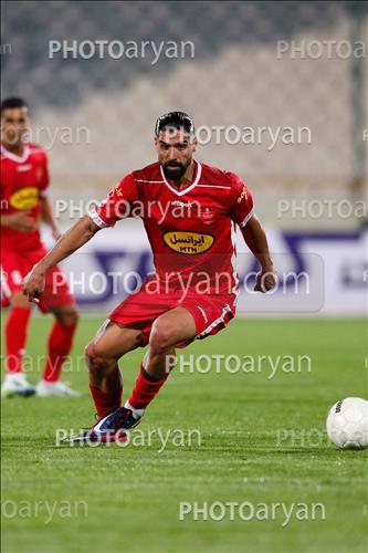 <span style='background: #33747a;box-shadow: 2px 3px 5px black;font-weight: 300;font-size: 10px;border-radius: 2px;margin: 2px;color: #fff;padding: 2px 5px;font - size: 10px;line - height: 22px; '>رضا اسدی</span> 